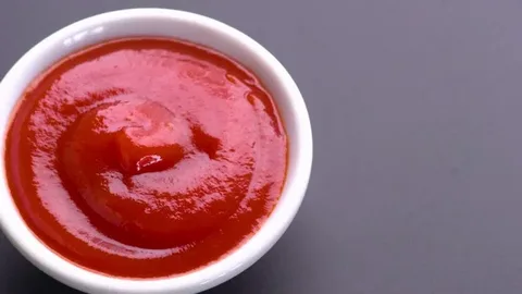 تصویر 3 از رب گوجه فرنگی اصفهان با رنگ قرمز واقعی و طعم دلپذیر